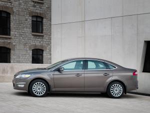 Ford Mondeo Sedan